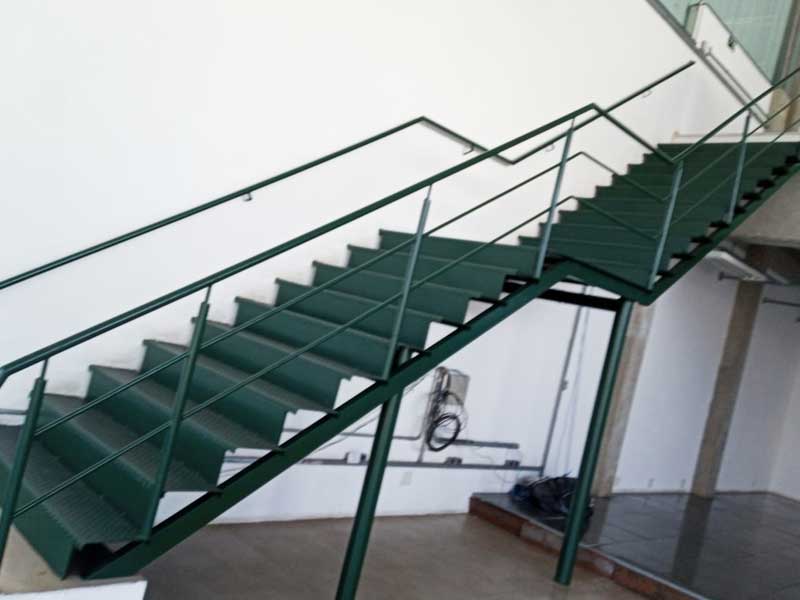 Escadas de Ferro em Atibaia