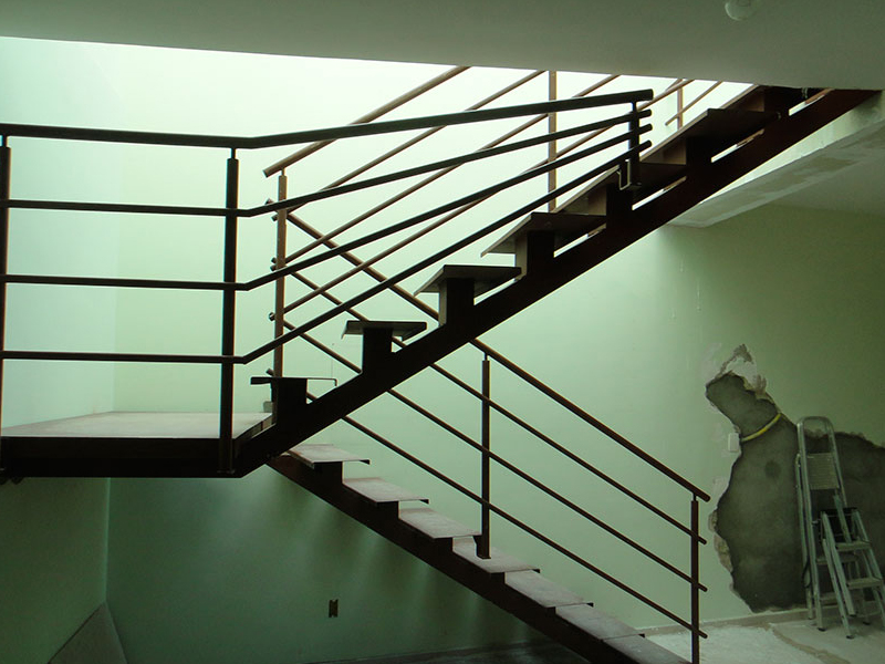 Escadas de Ferro em Atibaia